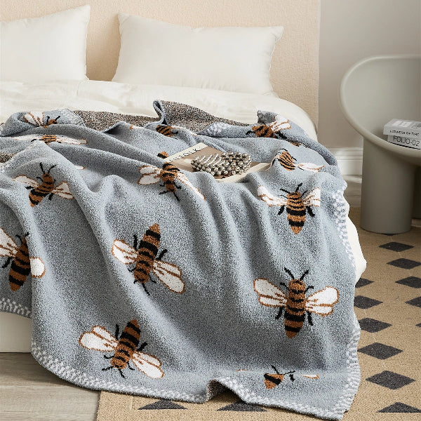 Queen Bee Throw Rug