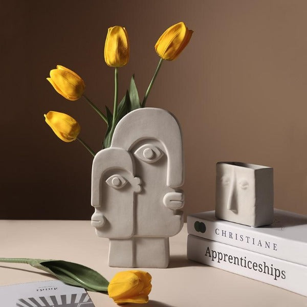Dual face vase