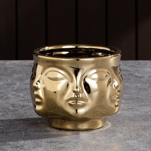 Jaqen Vase