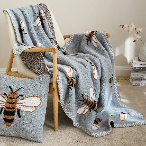 Queen Bee Throw Rug