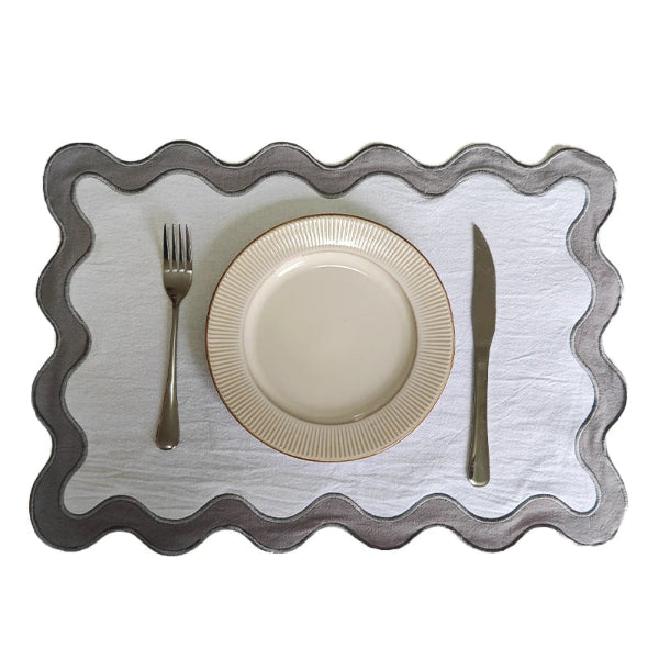 Scalloped Placemat (Set of 6 - Assorted Colours)