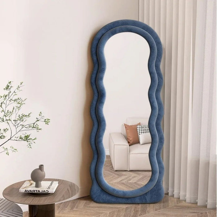 Wavy Mirror
