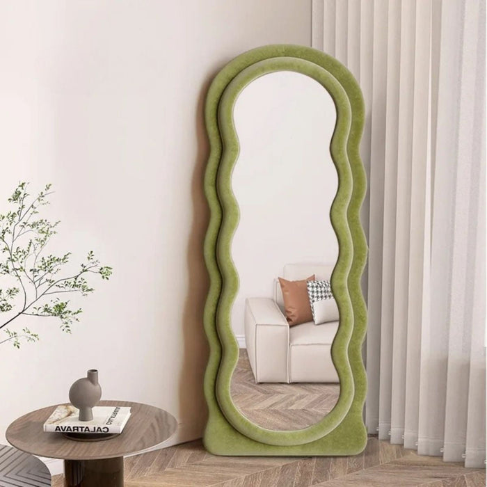 Wavy Mirror