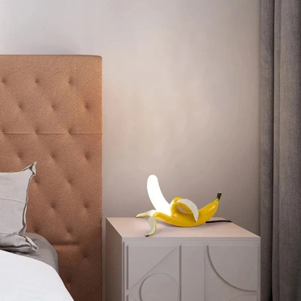 banana lamp seletti