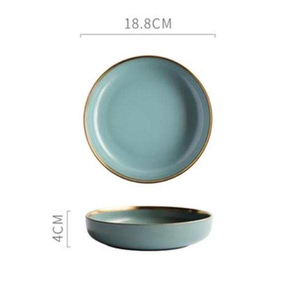 dinner plate with gold trim