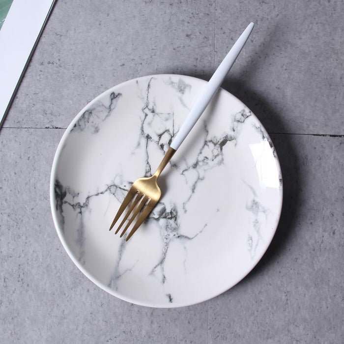 marbled dinner plate